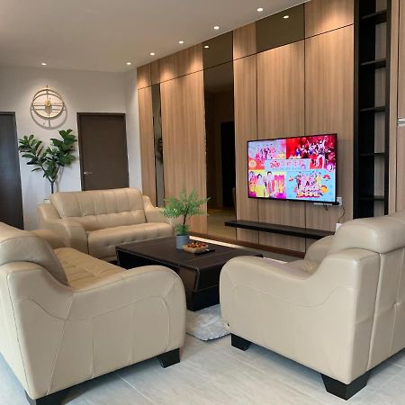 3Bedroom Rex Apartment 5Min Drive To Vivacity Kuching Eksteriør bilde